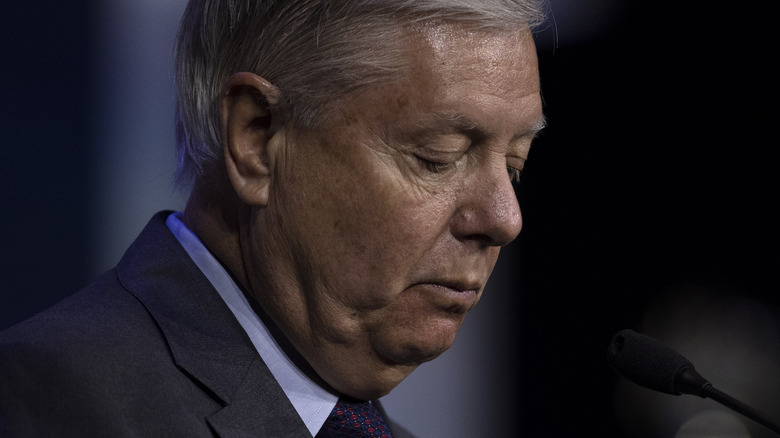 Lindsey Graham imitating an uncooked biscuit