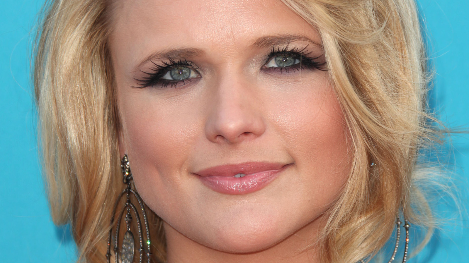 The Real Reason Miranda Lambert Broke Down In Tears On Stage