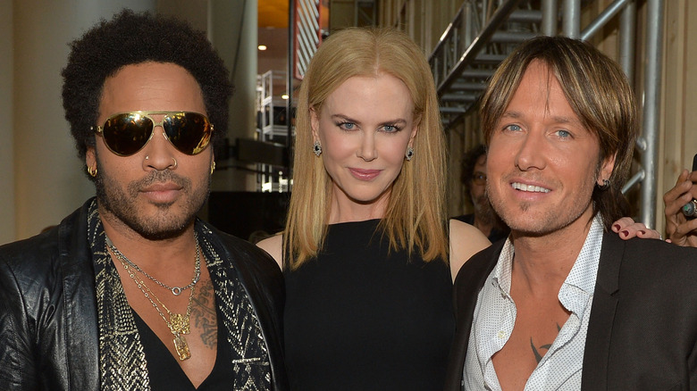 Lenny Kravitz Nicole Kidman, and Keith Urban posing together