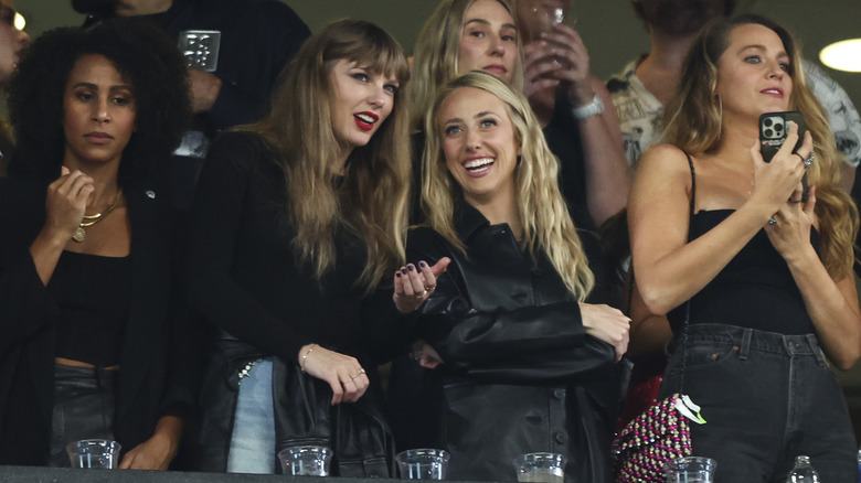 Taylor Swift, Brittany Mahomes smiling