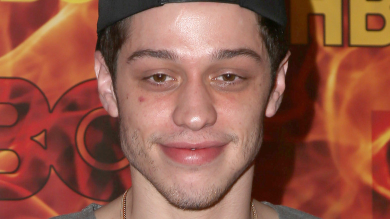 Pete Davidson posing