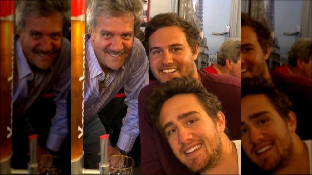 'Bachelor' star Peter Weber with his brother Jack and his dad