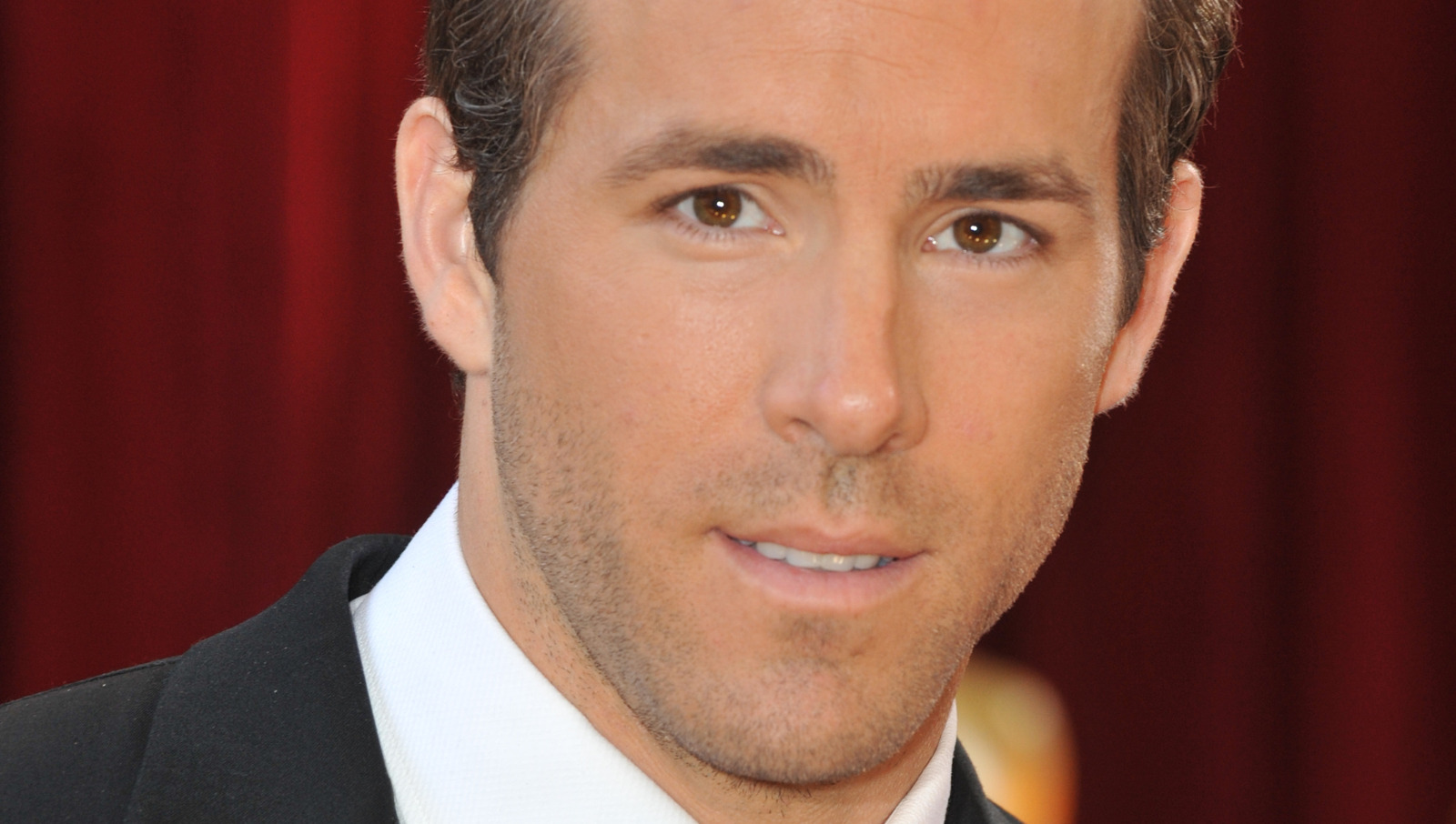 The Real Reason Ryan Reynolds Had To Do A Movie He Couldnt Stand 