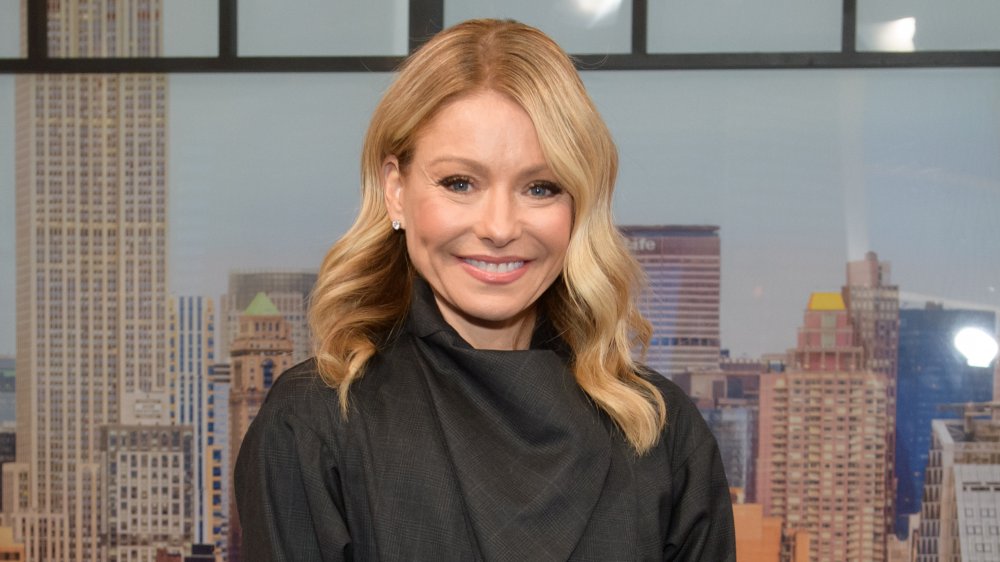 Kelly Ripa smiling