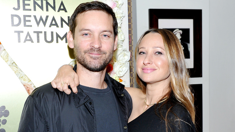 Tobey Maguire and Jennifer Meyer smiling