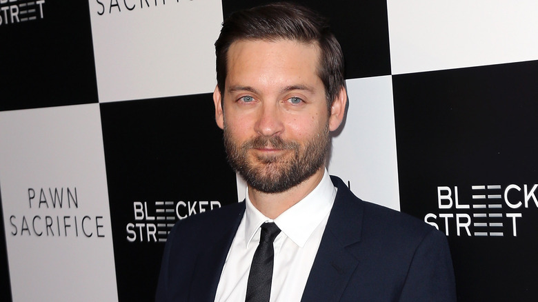 Tobey Maguire full beard