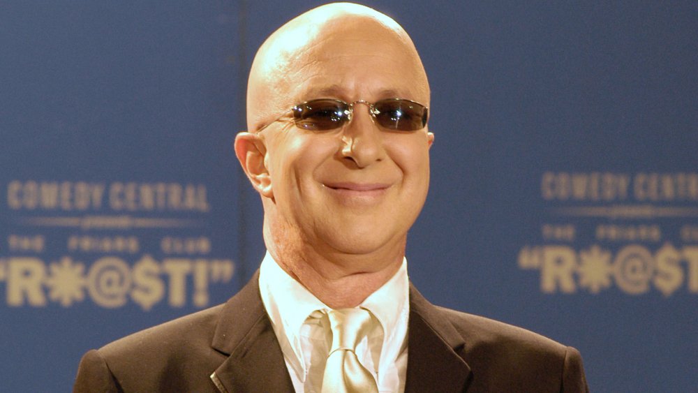 Paul Shaffer smiling on the red carpet