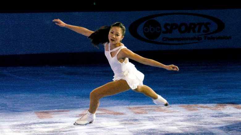 Michelle Kwan skating in 2004