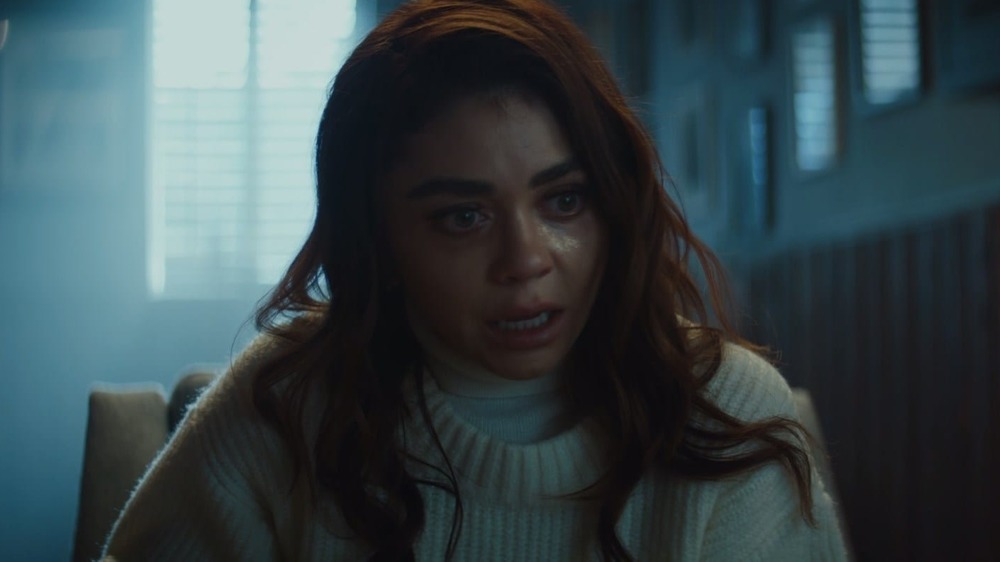 Sarah Hyland staring in Taco Bell commercial