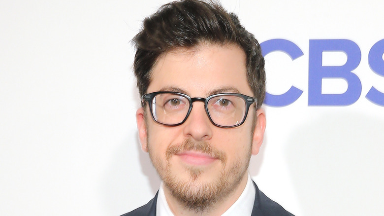 Christopher Mintz-Plasse posing for cameras