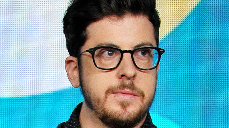 Christopher Mintz-Plasse posing for cameras