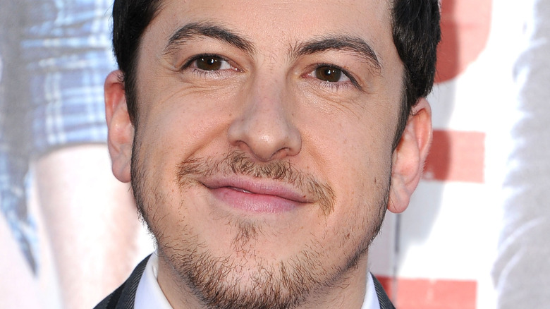 Christopher Mintz-Plasse posing for cameras