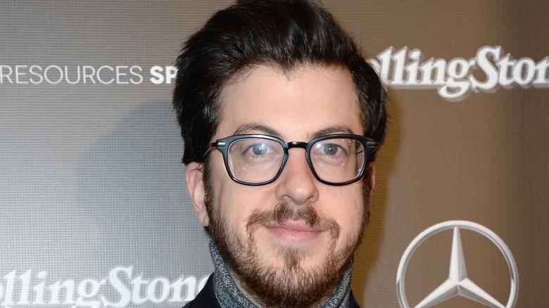 Christopher Mintz-Plasse posing for cameras