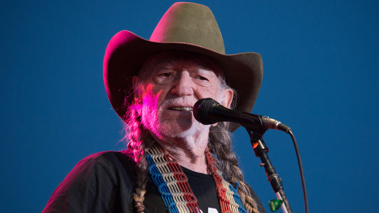 Willie Nelson performing