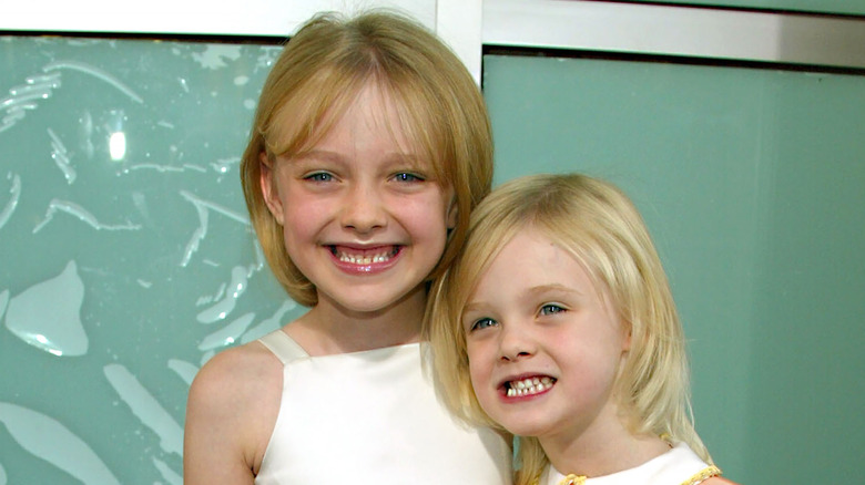 Dakota and Elle Fanning