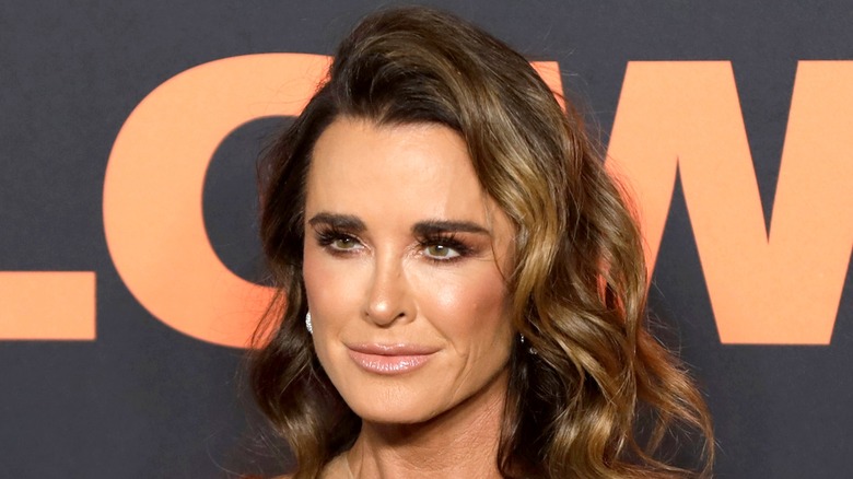 Kyle Richards wavy hair