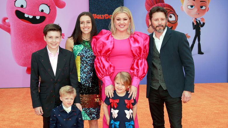 Kelly Clarkson with her family