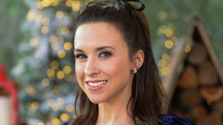 Lacey Chabert smiling
