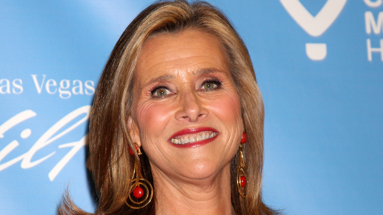 Meredith Vieira posing