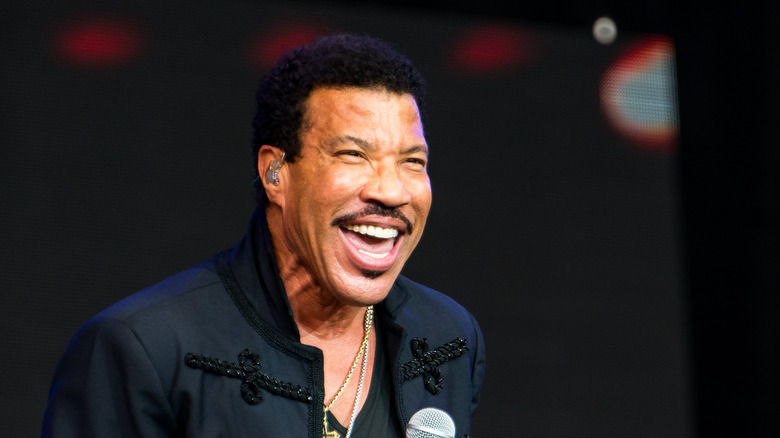 Lionel Richie performs 