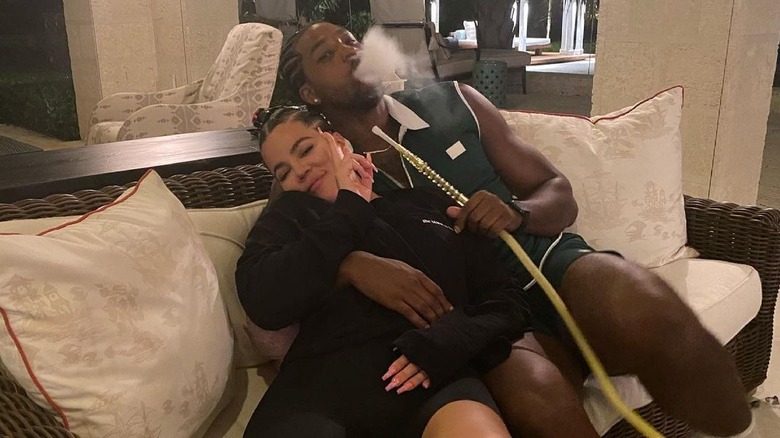 Khloé Kardashian with Tristan Thompson smoking 