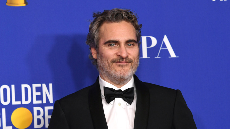 Joaquin Phoenix posing