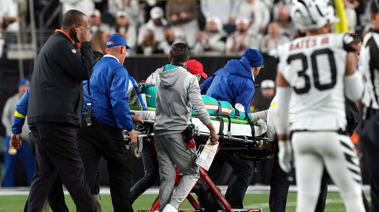 Tua Tagovailoa being carted off after injury