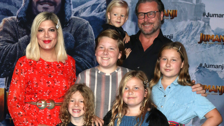 Dean McDermott, Tori Spelling and their 5 children