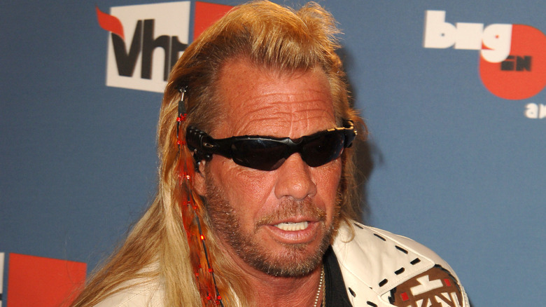 Duane Chapman posing for cameras