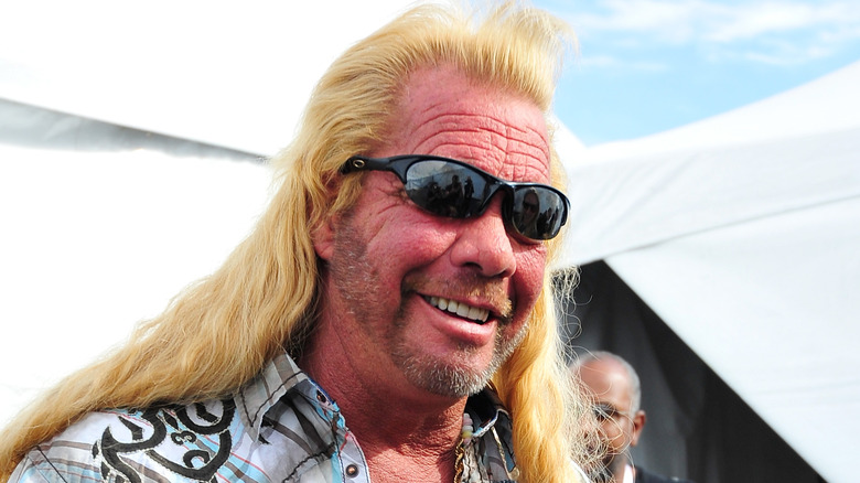 Duane Chapman posing for cameras