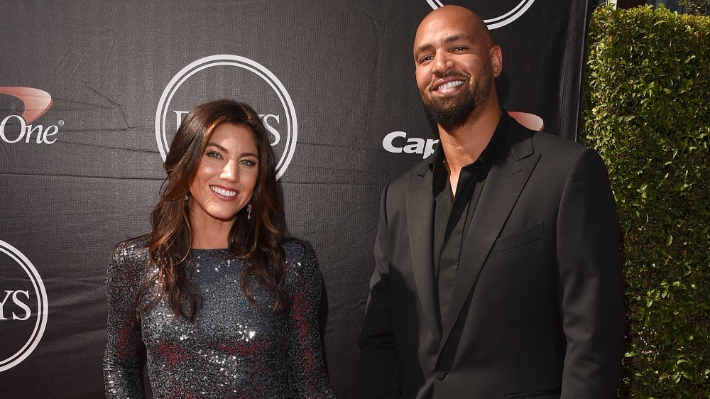 Hope Solo and Jerramy Stevens at the 2015 ESPYs