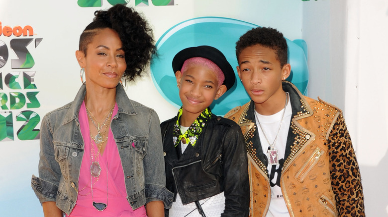 Jada Pinkett Smith, Willow Smith, Jaden Smith,all smiling