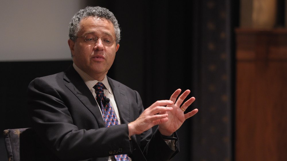 Jeffrey Toobin speaking at an event 