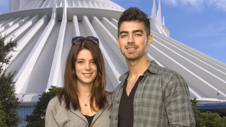 Joe Jonas and Ashley Greene pose together