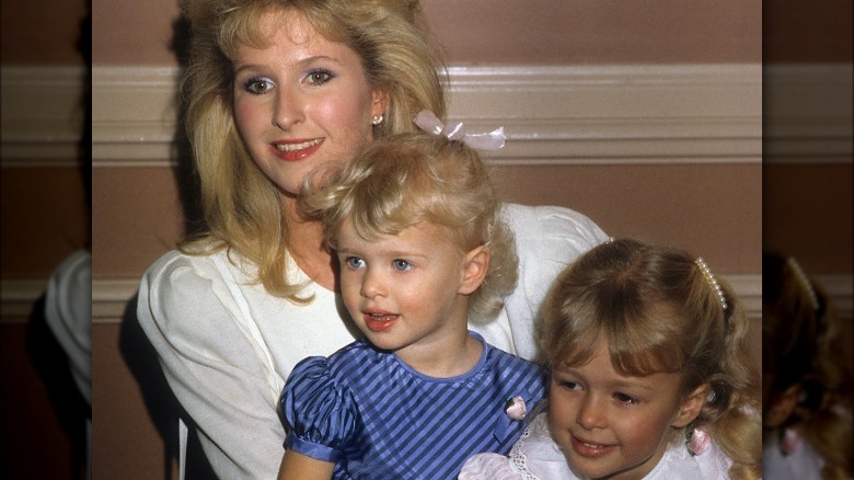 Kathy, Paris and Nicky Hilton at an event 