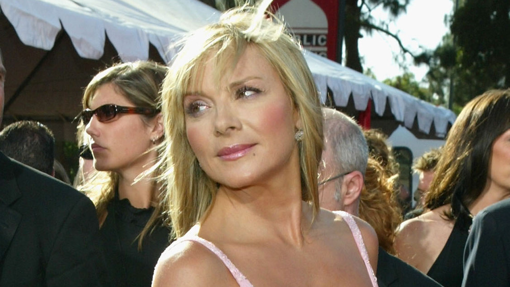 Kim Cattrall posing at awards show