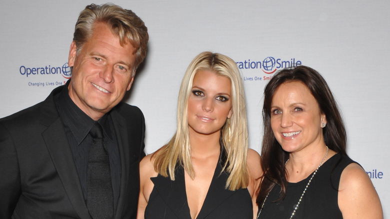 Jessica Simpson with parents Joe and Tina Simpson