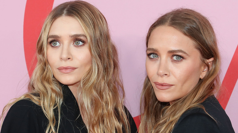 The Olsen twins on red carpet