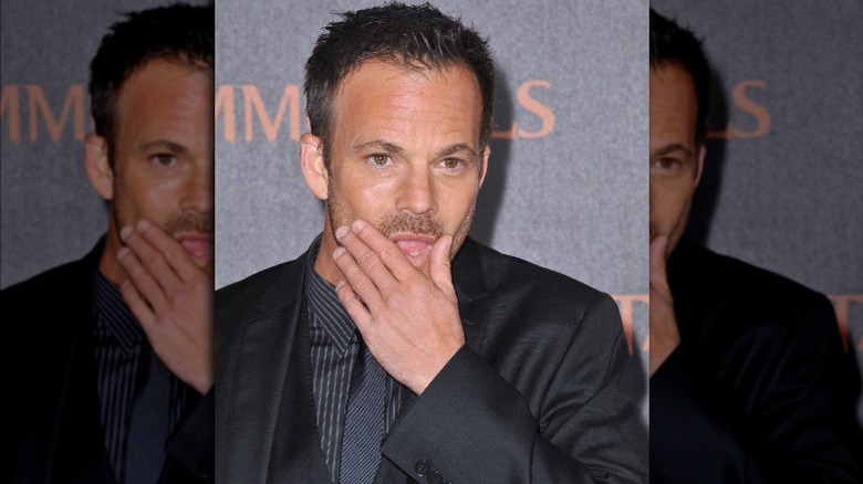 Stephen Dorff rubs his chin