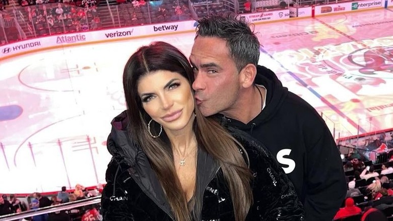 Louie Ruelas and Teresa Giudice pose together