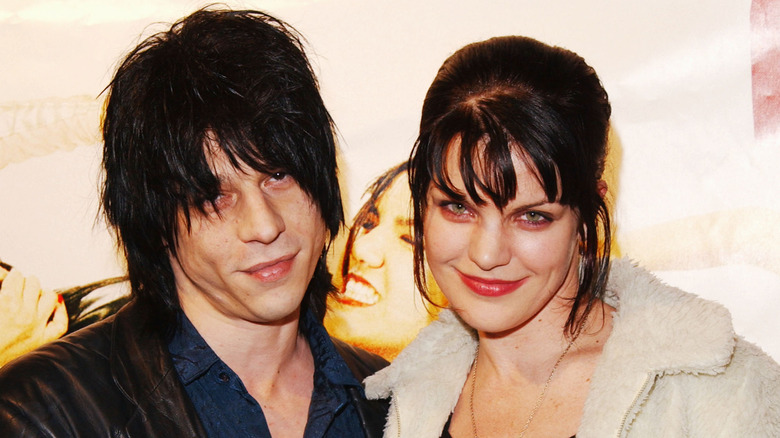 Coyote Shivers and Pauley Perrette pose together in 2003