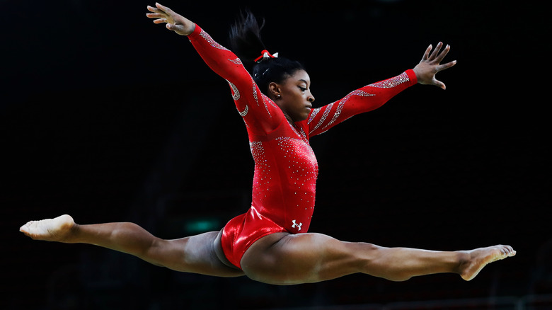 Simone Biles split