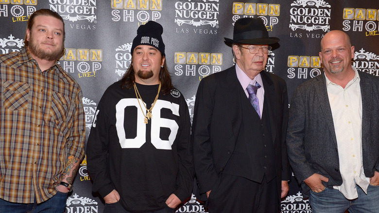 The cast of Pawn Stars posing