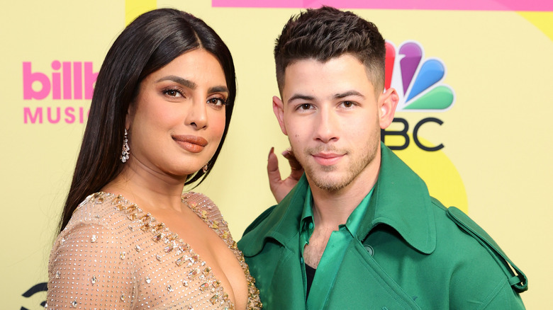 Priyanka Chopra and Nick Jonas posing