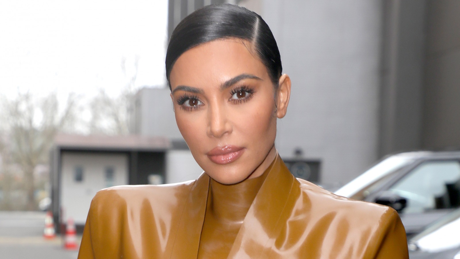 The Strange Thing Kim Kardashian Did Before She Was Robbed In Paris