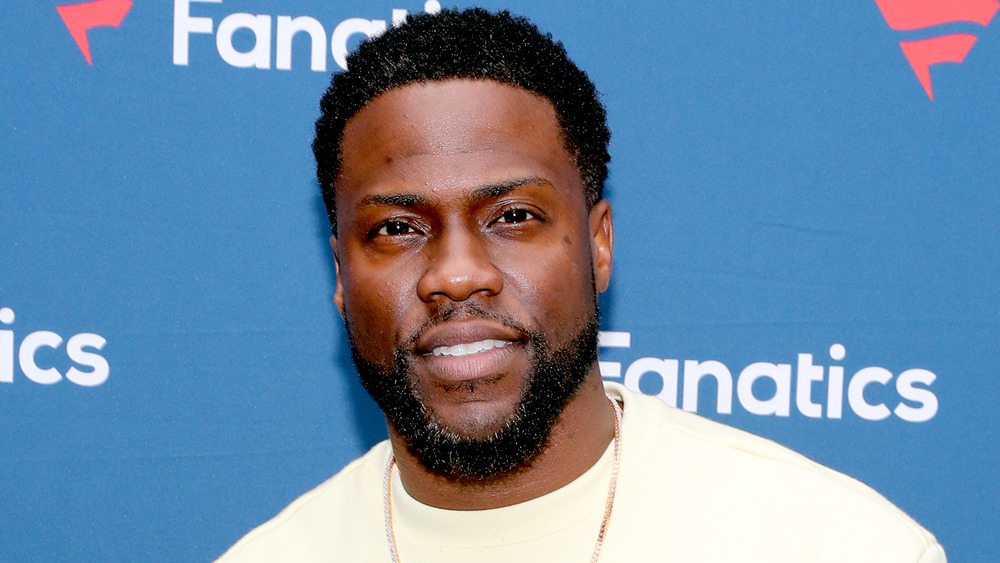 Kevin Hart wearing white shirt