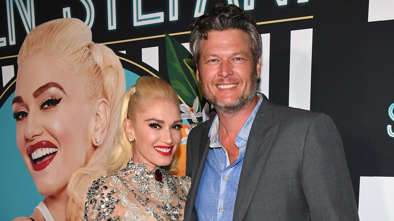 Gwen Stefani and Blake Shelton on the red carpet