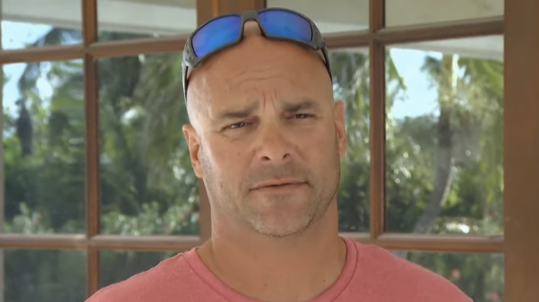 Bryan Baeumler sunglasses on head