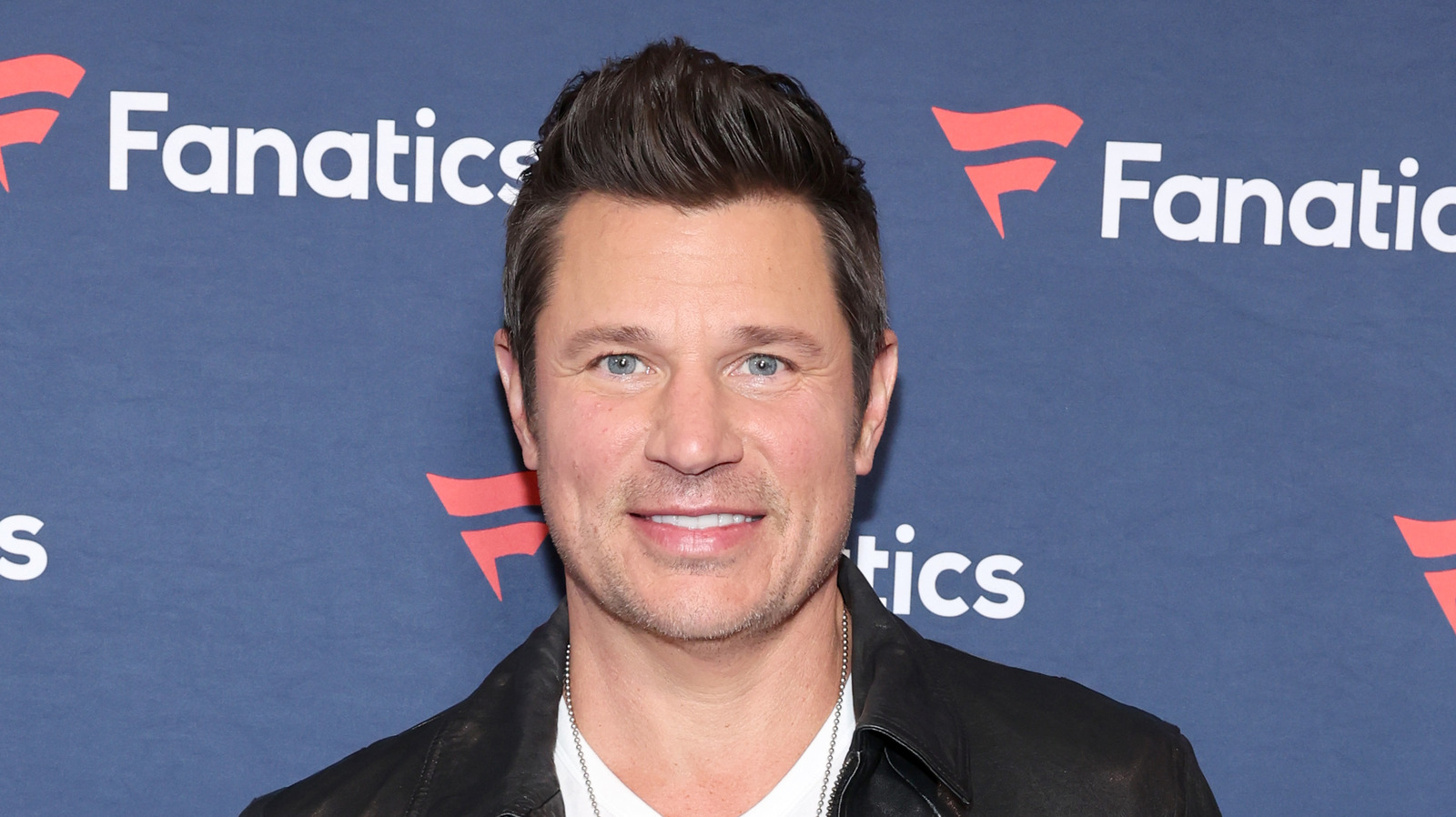 Drew Lachey, Nick Lachey, Justin Jeffre and Jeff Timmons autograph News  Photo - Getty Images