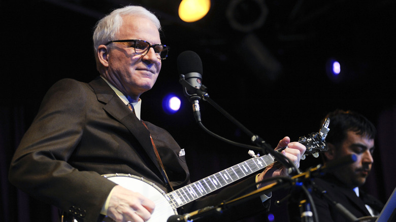 Steve Martin playing the banjo